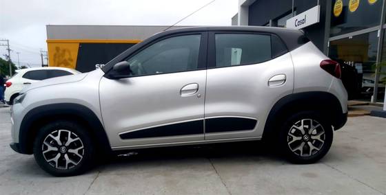 RENAULT KWID 1.0 12V SCE FLEX INTENSE MANUAL RENAULT KWID 1.0 12V SCE FLEX INTENSE MANUAL